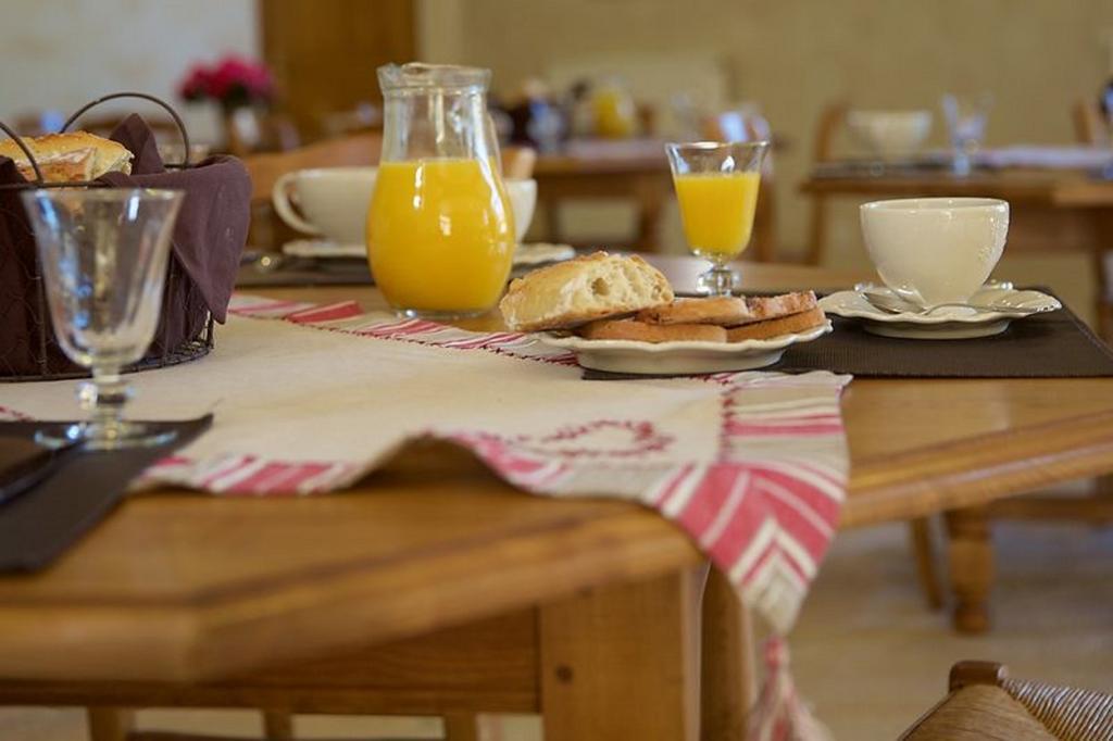 Bed and Breakfast La Grange De Boulaines Meru Экстерьер фото